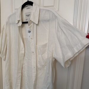 NWT Abercrombie oversized linen button down